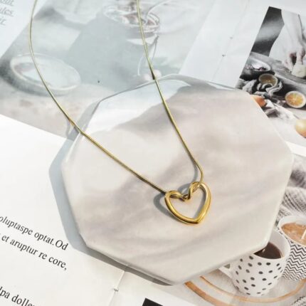 Heart pendent